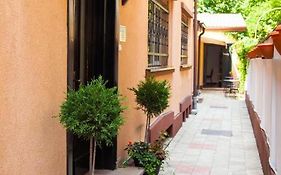 Guesthouse Smart Rooms Bucharest
